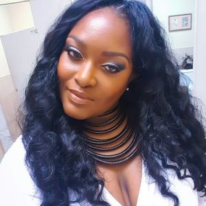 Meet your Posher, Mrs. quinette